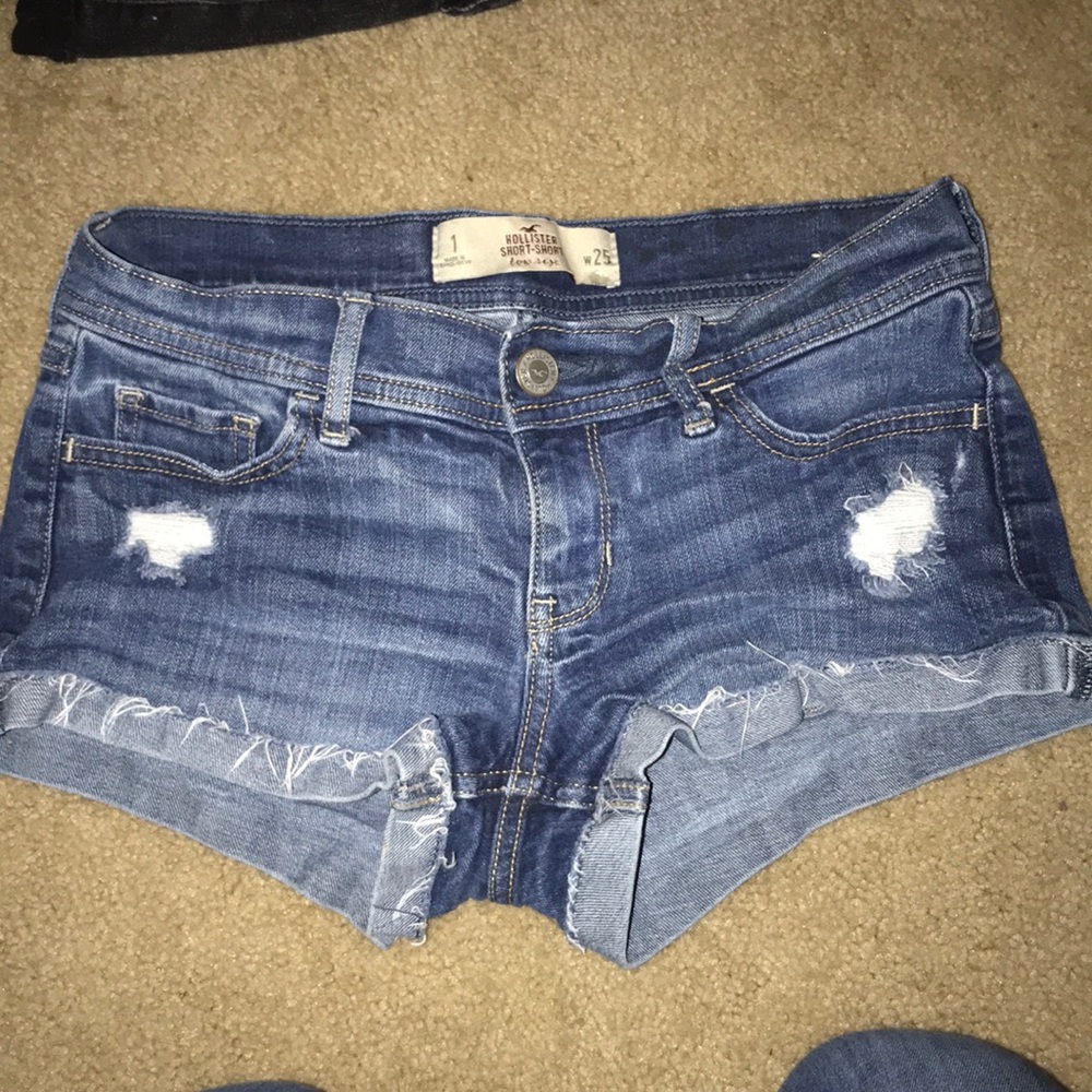 Hollister shorty shorts